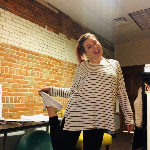 Meet your Posher, Lindsey - Picture 3 of 4